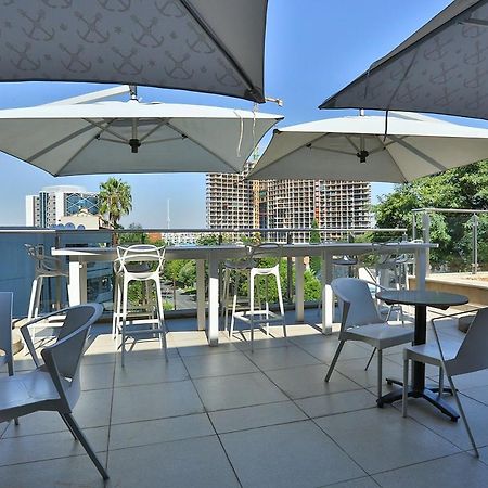 304 Sandton Skye Johannesburg Exterior photo