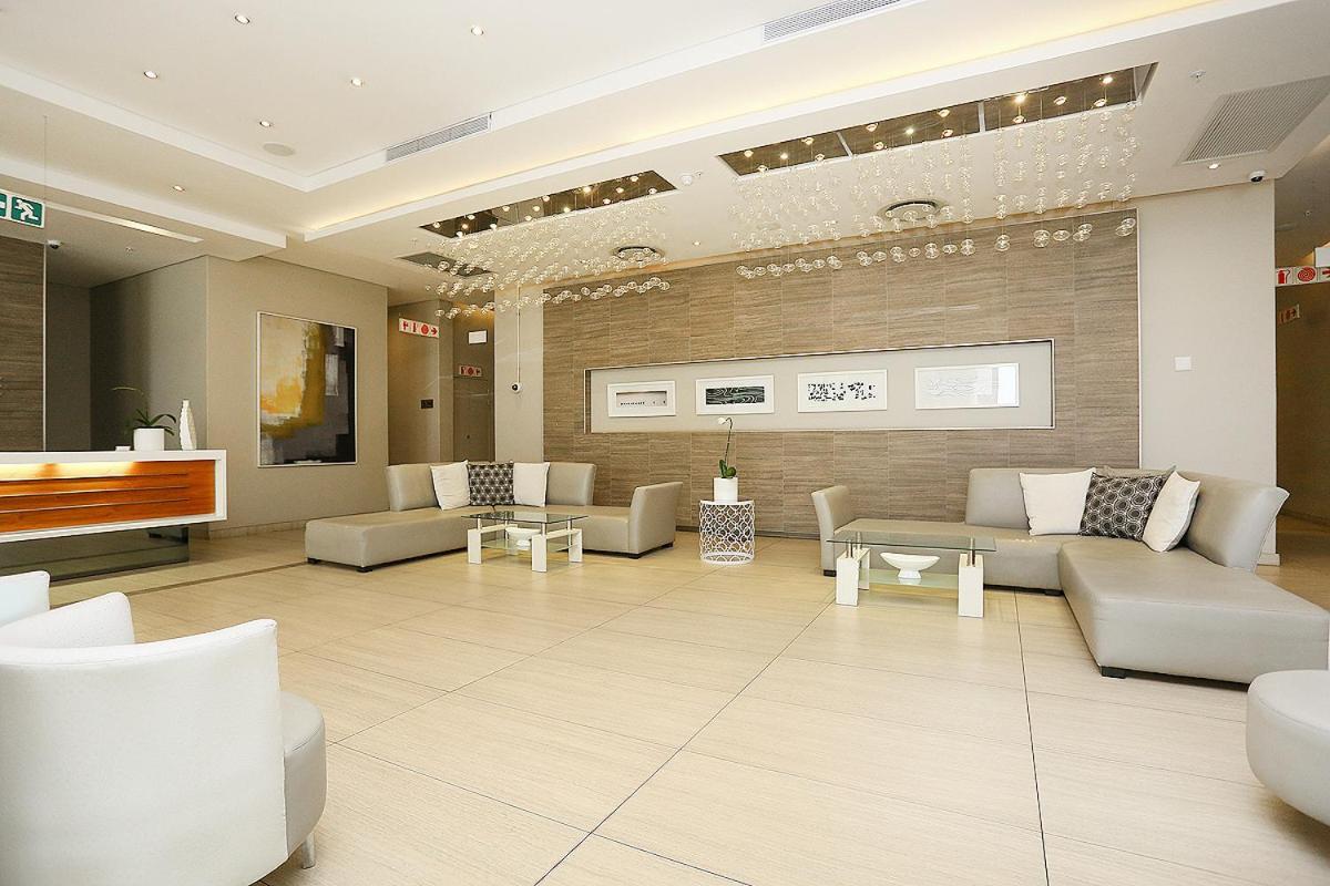 304 Sandton Skye Johannesburg Exterior photo